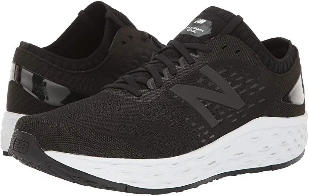 New Balance Men's Vongo V4  Running Sizehoe, Black/Black Metallic, 8.5 D(M) USize