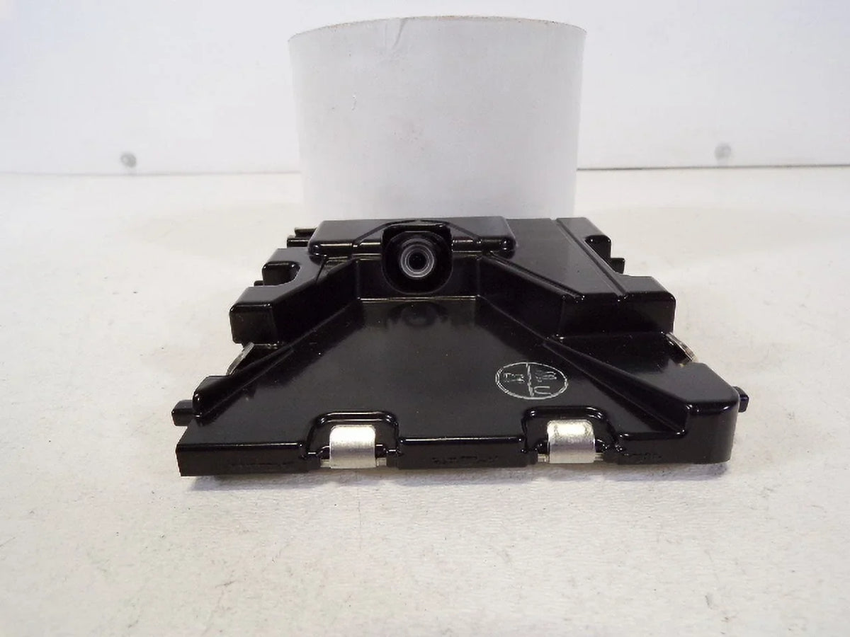 Pre-Owned 17-19 Toyota Corolla Windshield Mounted Lane Departure Warning Camera OEM LKQ (Good)